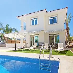  Villa Celine
